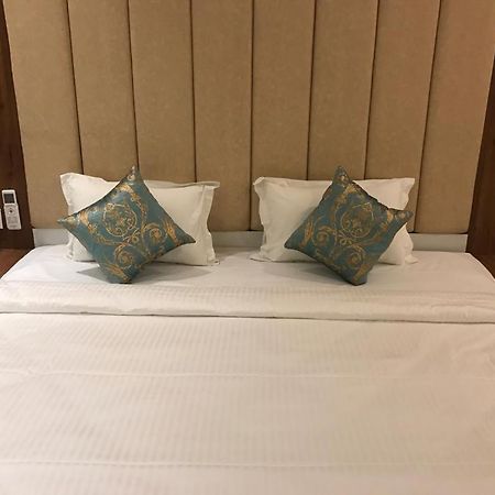 หริ วิลาส Hotel พาราณสี ภายนอก รูปภาพ